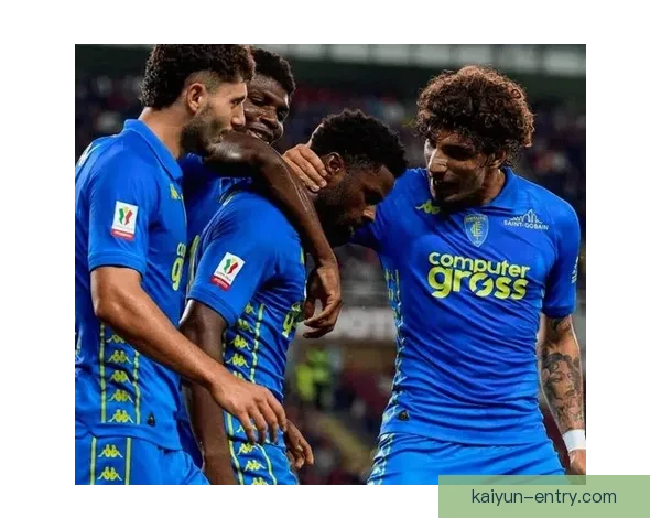 巴拉圭队近期表现令人瞩目，年轻球员状态回暖备受关注。